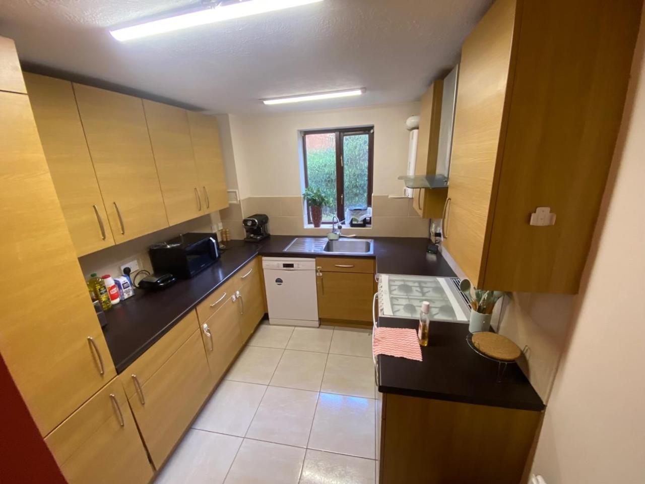 Stunning 2 Bedroom With Garden Sleep 6 London Bagian luar foto